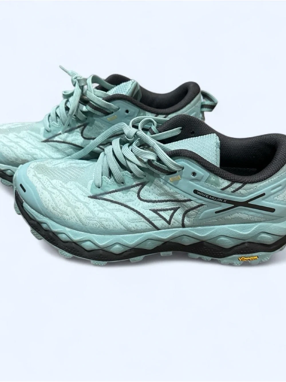 Mizuno Wave Mujin X Trail Sneakers - Mint Green with Black Accents
